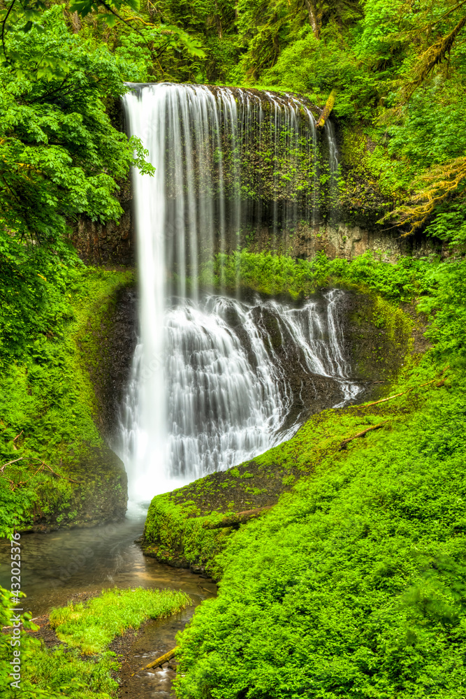 Silver Falls State Park, Oregon: Middle North Falls as seen from the Trail of Ten Falls. Silver Falls State Park, Oregon: Middle North Falls as seen from the Trail of Ten Falls.
