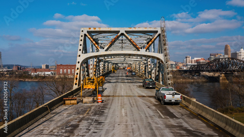 Canvas Print Aerial of Brent Spence Truss Bridge Closed for Structural Repairs - Interstates