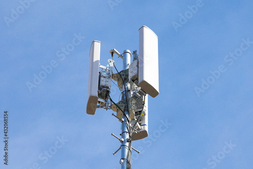 Base station antenna for mobile phone,Japan