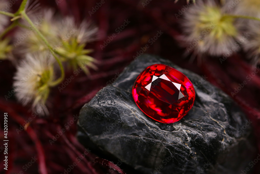 Red Gem Art and Decoration Gemstone RED RUBY Red Gem Art and Decoration Gemstone RED RUBY