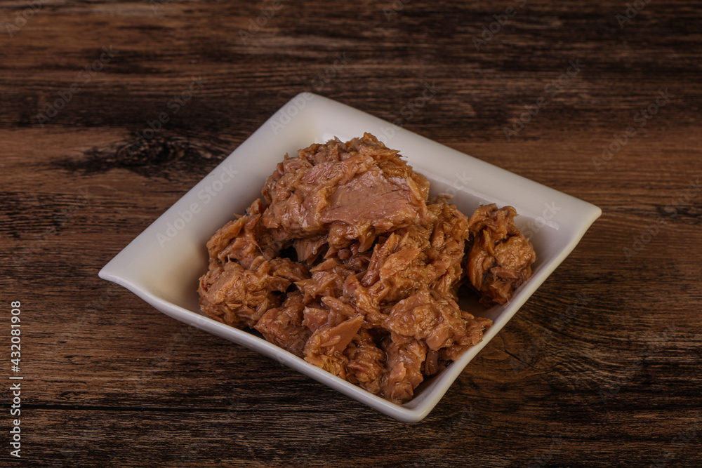 Canned tuna fillet for salad Canned tuna fillet for salad
