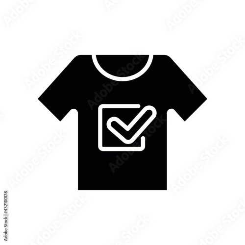 Political agitation on T-shirts glyph icon. Voting, poll. Customizable illustration. Vector isolated outline drawing.