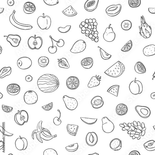 Seamless pattern of juicy summer berries and fruits in hand-drawn doodle style. Fresh vitamins, citrus fruits. Vegan, vegetarian, raw food. Flat vector illustration isolated on white background.
