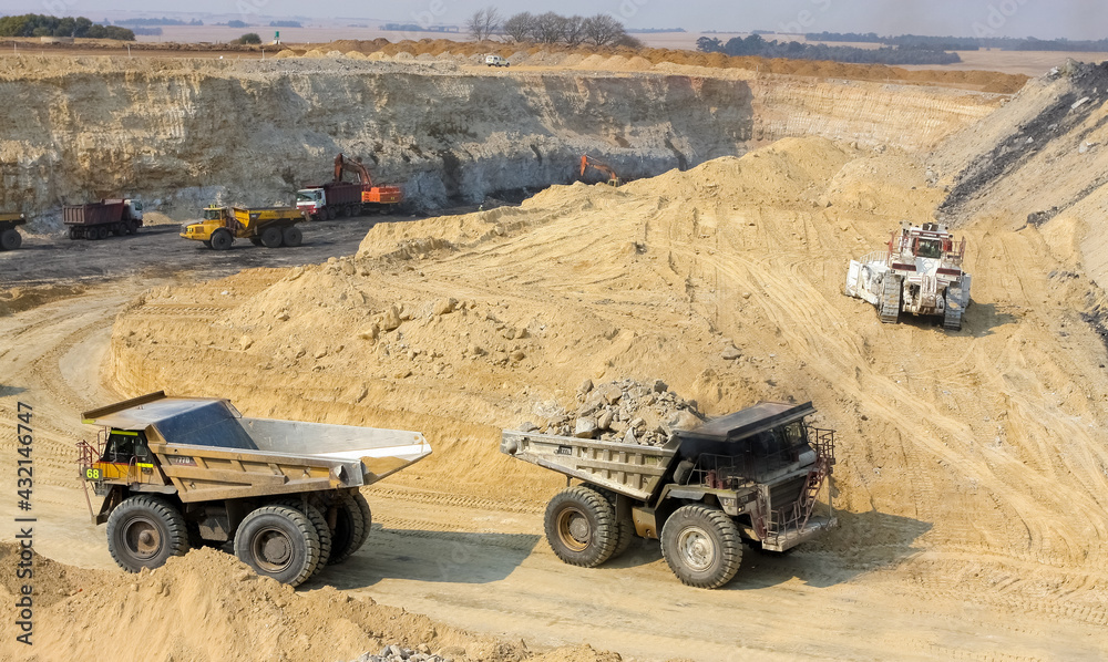 Obraz premium Open Pit Coal Mining and Equipment