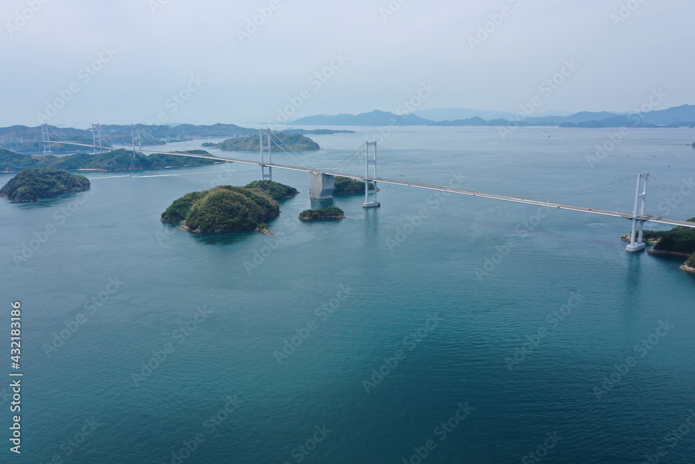 Obraz premium 愛媛県今治市 来島海峡大橋