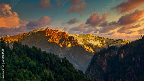sunrise in the mountains © Sidhundev