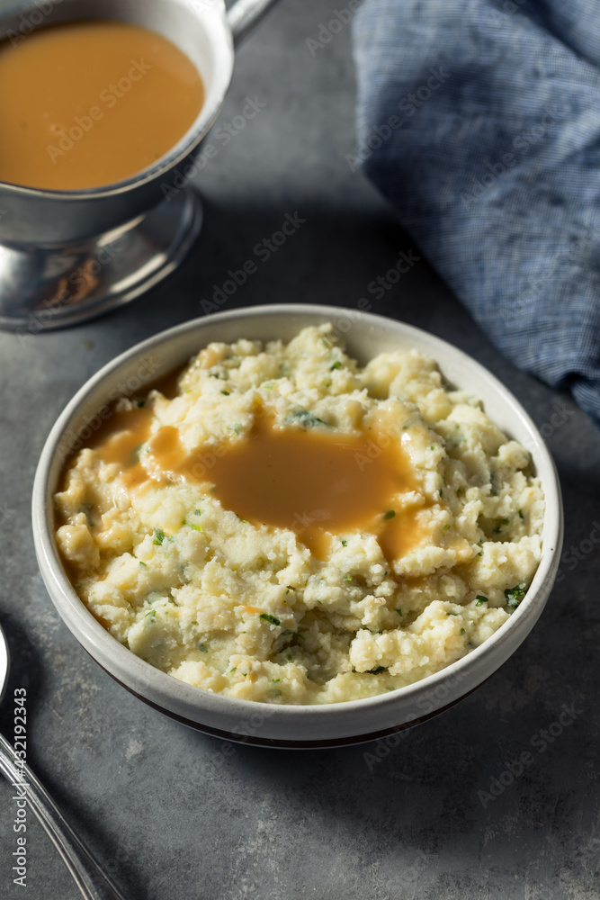 Healthy Homemade Creamy Mashed Potatoes with Gravy Healthy Homemade Creamy Mashed Potatoes with Gravy