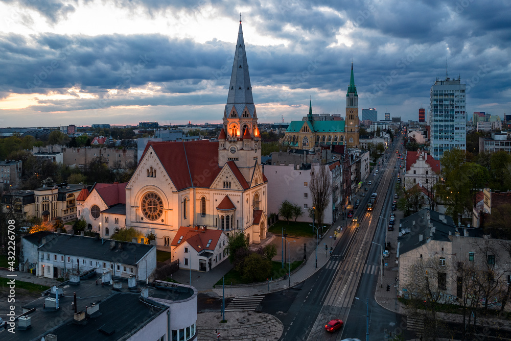 Naklejka premium Czerwony Kościół- Łódź, Polska.