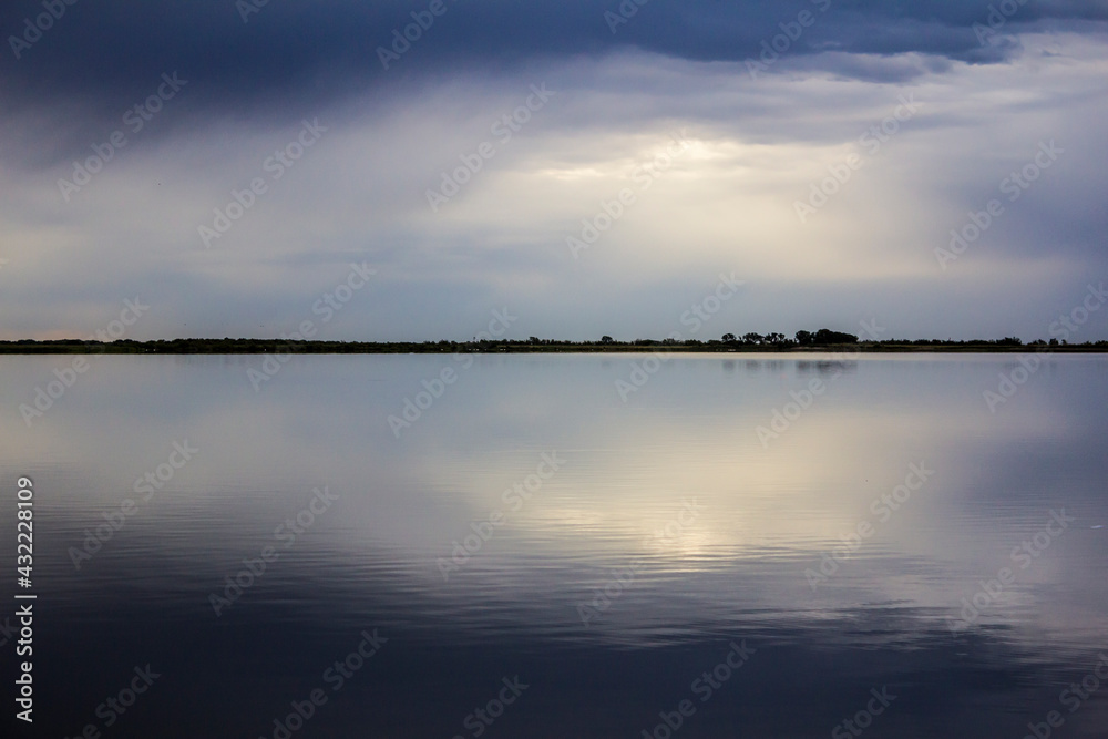 atardecer en la laguna