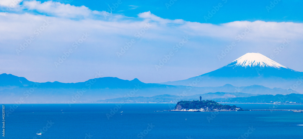富士山と湘南海岸　ワイド