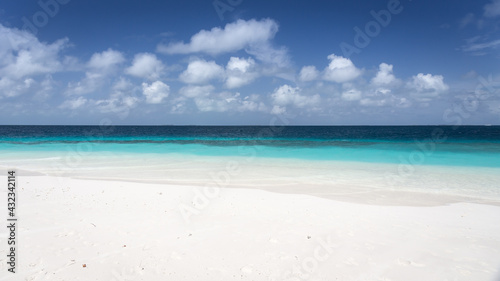 Summer vacations on the beaches of the maldives in the middle of the indian ocean © Amparo Garcia