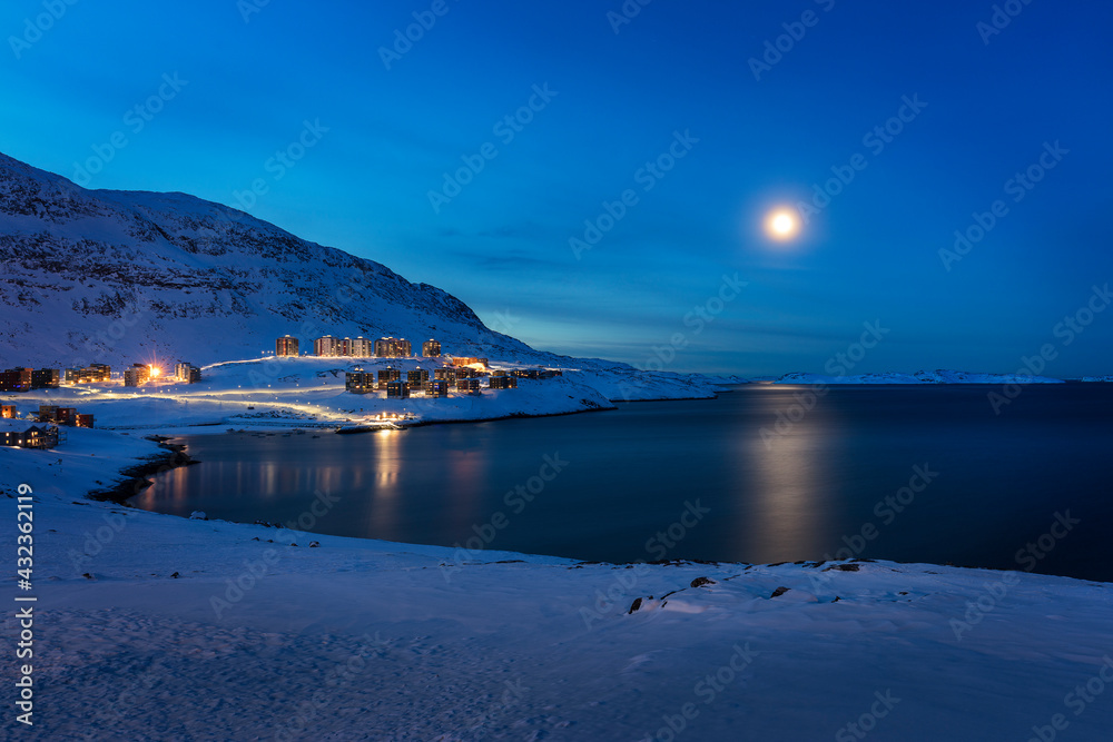 Moonrise at Quinngorput near Nuuk, Greenland Moonrise at Quinngorput near Nuuk, Greenland