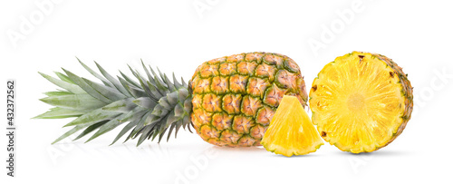 Fototapeta Naklejka Na Ścianę i Meble -  pineapple on white background