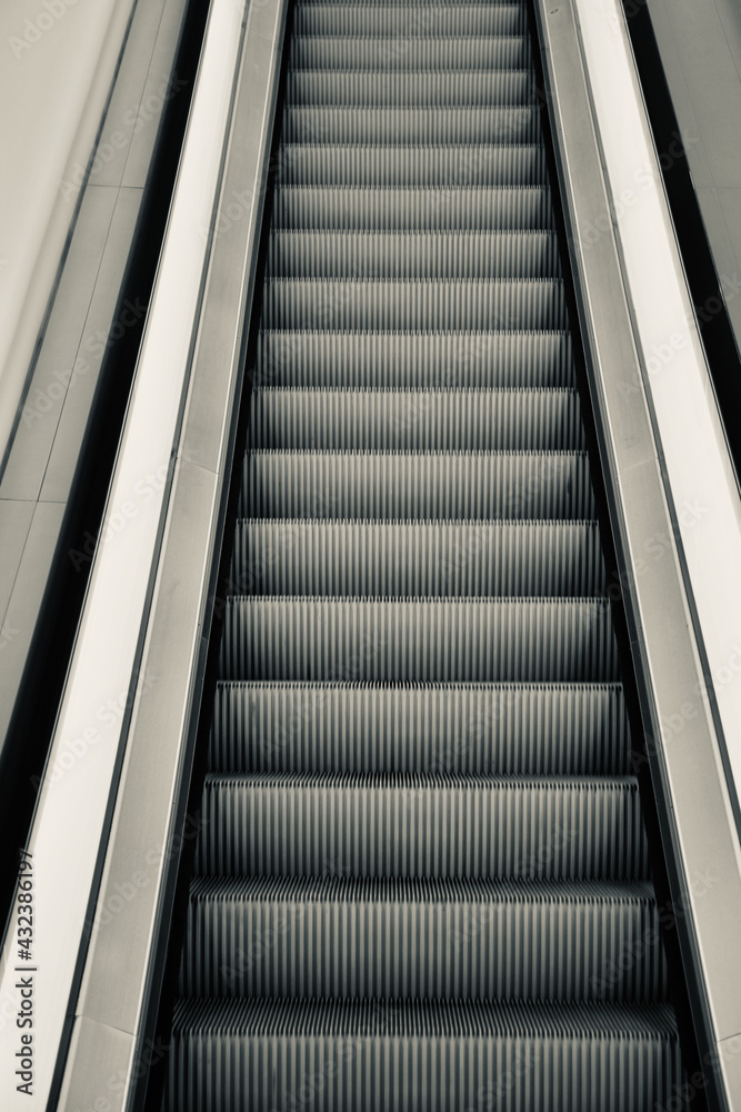Des marches infinies