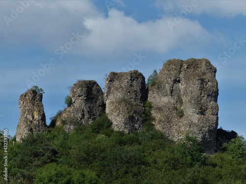 Felsmassiv der Munterley in Gerolstein / Vulkaneifel