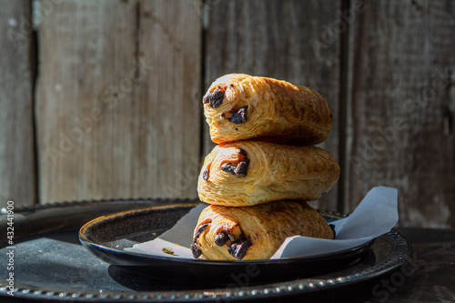Chocolate Croissant (Pan au chocolat) 