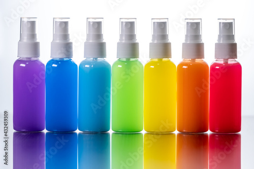 スプレーボトル　七色　虹のイメージ