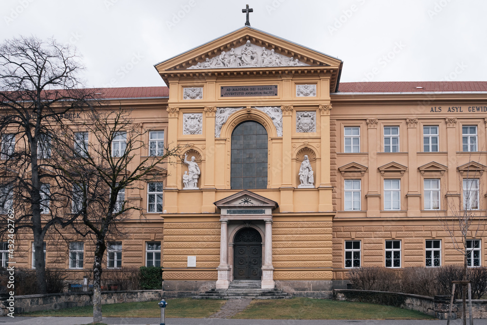 Sieberersches Waisenhaus und Greisenasyl - Sieberer Orphanage and Elderly Asylum in the Saggen Quarter of Innsbruck, Tyrol, Austria Sieberersches Waisenhaus und Greisenasyl - Sieberer Orphanage and Elderly Asylum in the Saggen Quarter of Innsbruck, Tyrol, Austria