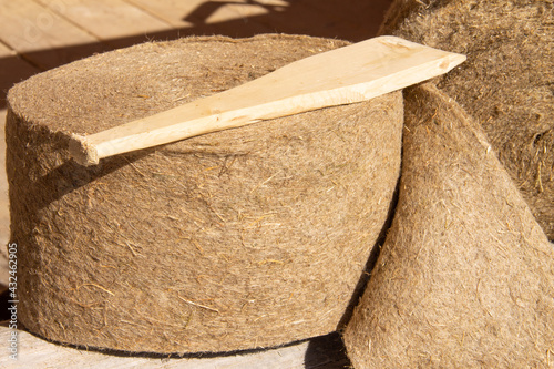 construction linen tape made of organic raw materials for eco-friendly construction of wooden houses