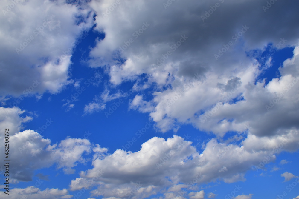 Fototapeta premium blue sky and clouds