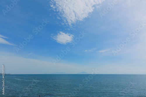 海，空，雲，地平線