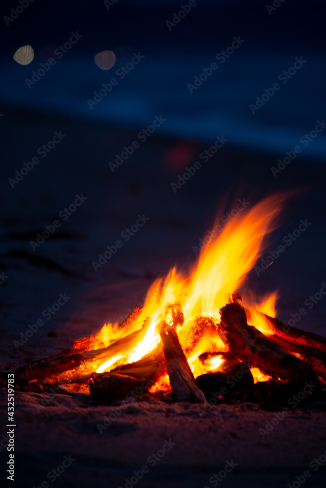 キャンプと焚き火
