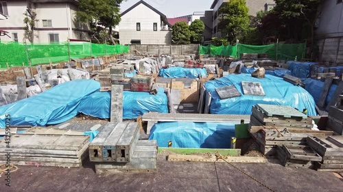 Wallpaper Mural 東京都渋谷区代々木にある住宅街の住宅の建築現場 Torontodigital.ca