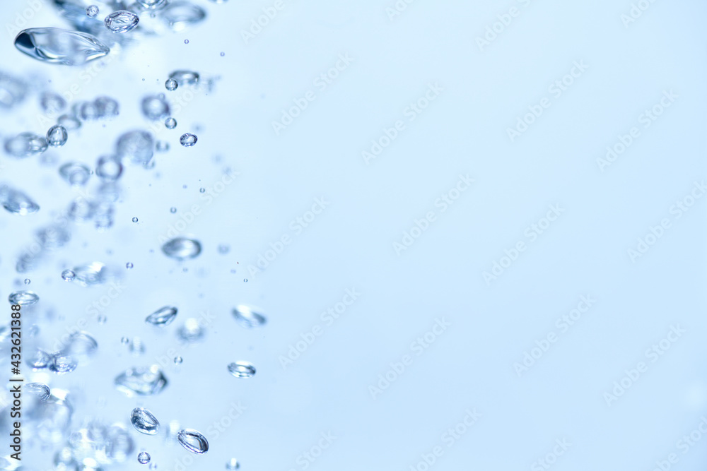 水中を漂う気泡 水中を漂う気泡