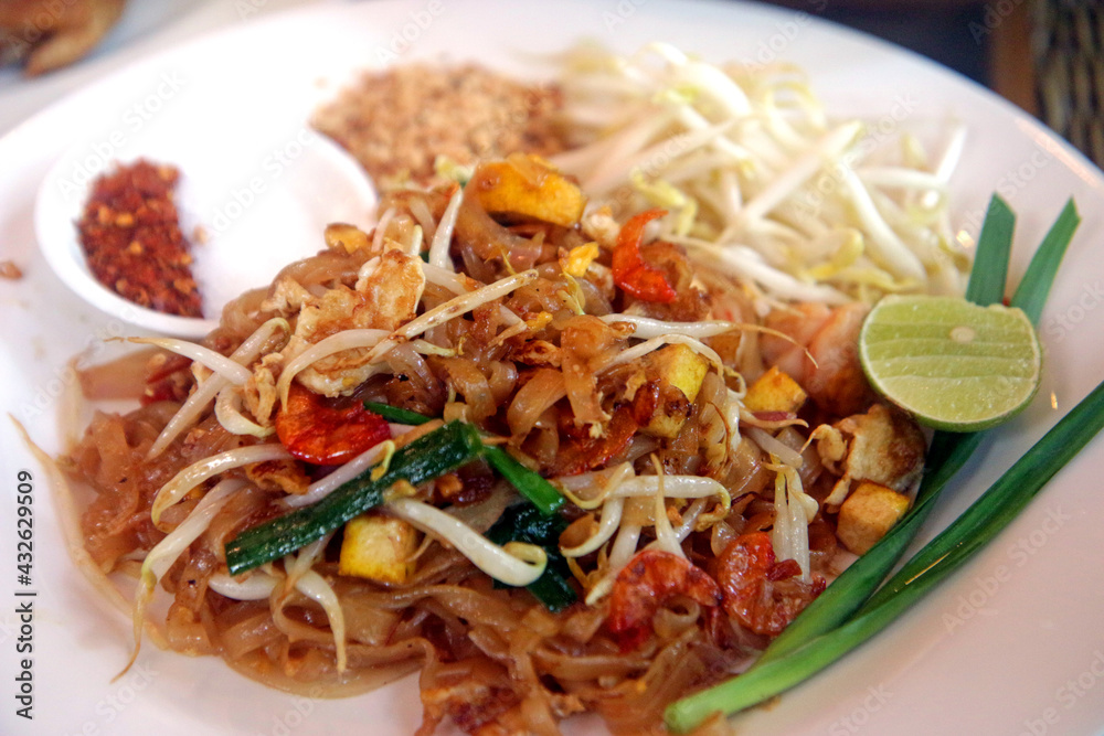 Thai Fried Noodles Thai Fried Noodles