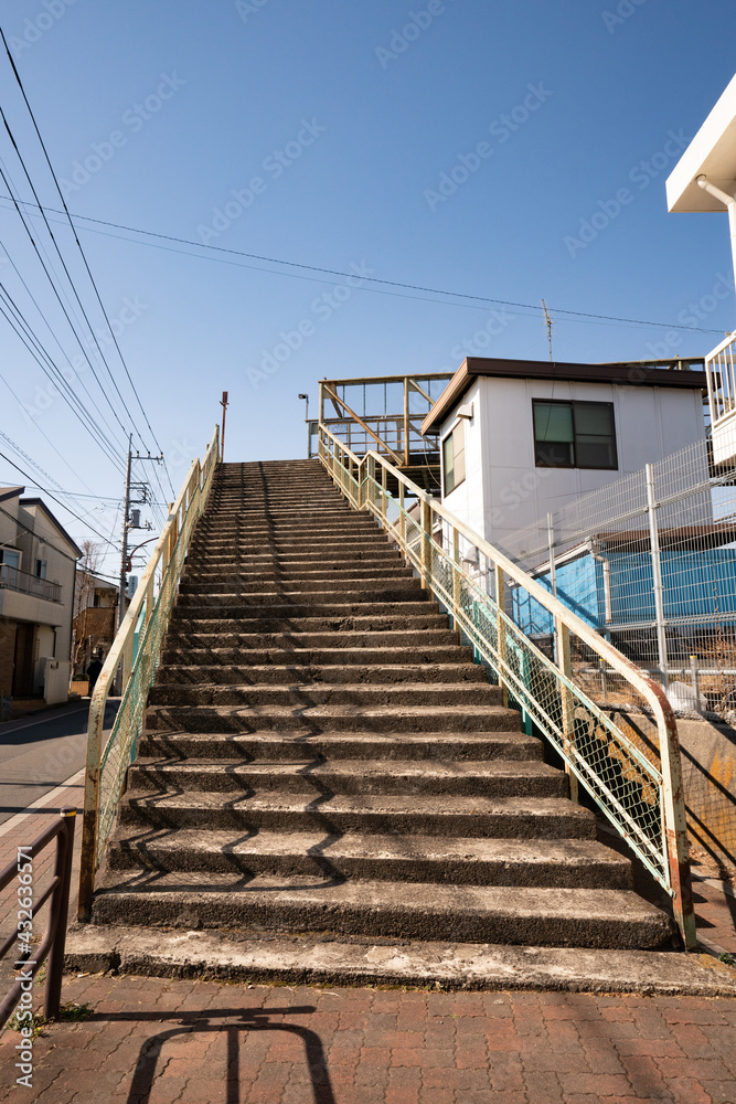 Naklejka premium 太宰治ゆかりの三鷹陸橋(跨線橋)