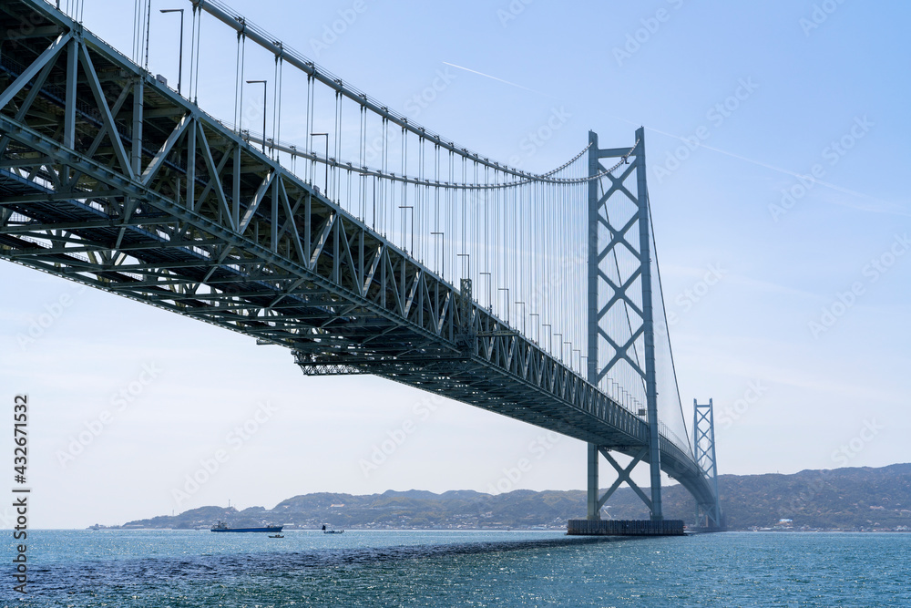 [兵庫県]晴天の明石海峡大橋（本州側）