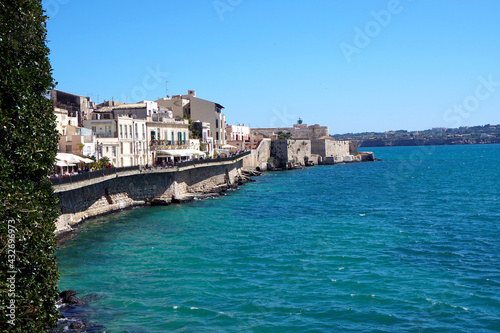 Fototapeta Naklejka Na Ścianę i Meble -  picturesque old town of Siracusa in Sicily