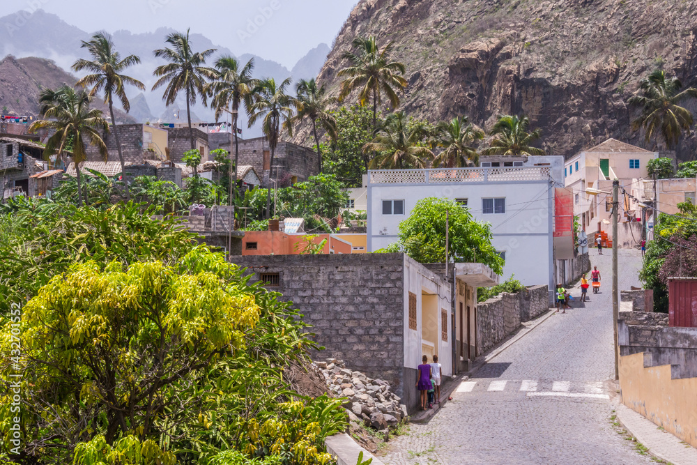Poblaciones en el Valle de Paul en la isla de Antao en el archipiélago de Cabo Verde
