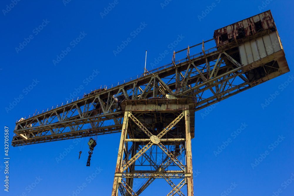 Looking up at Glasgow Cranes Looking up at Glasgow Cranes