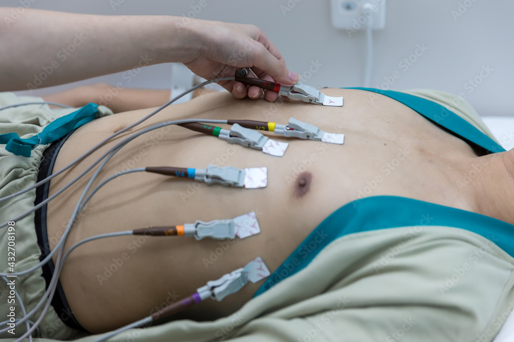 Heart electrocardiogram or monitoring using Holter for young patient