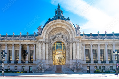 Paris, the « Petit Palais », beautiful building in a chic area of the french capital  © Pascale Gueret