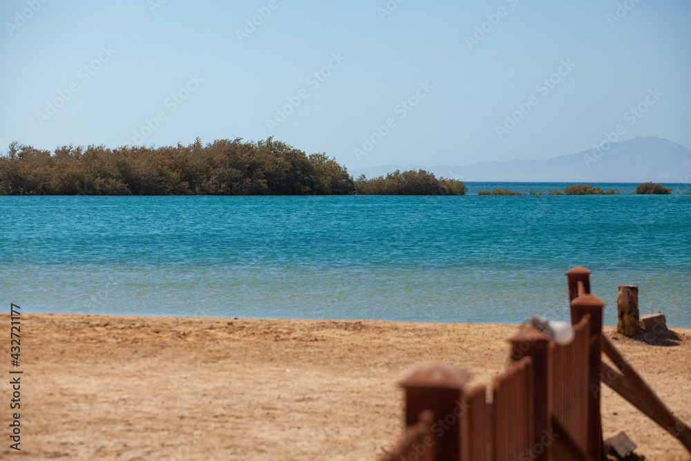 Fototapeta premium pier on the lake