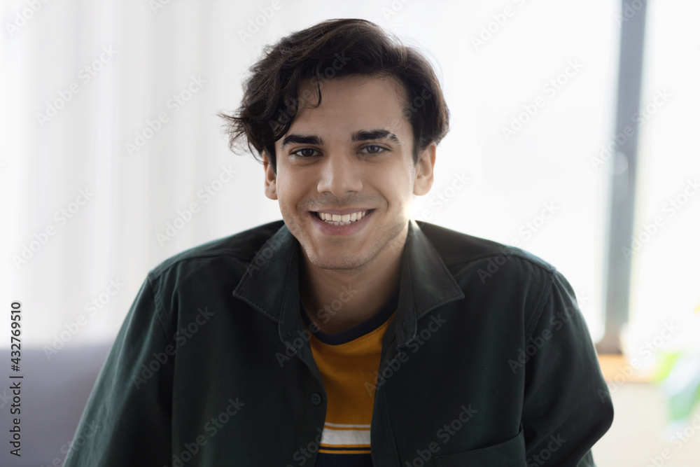 Obraz premium Portrait of a young successful entrepreneur in casual clothes