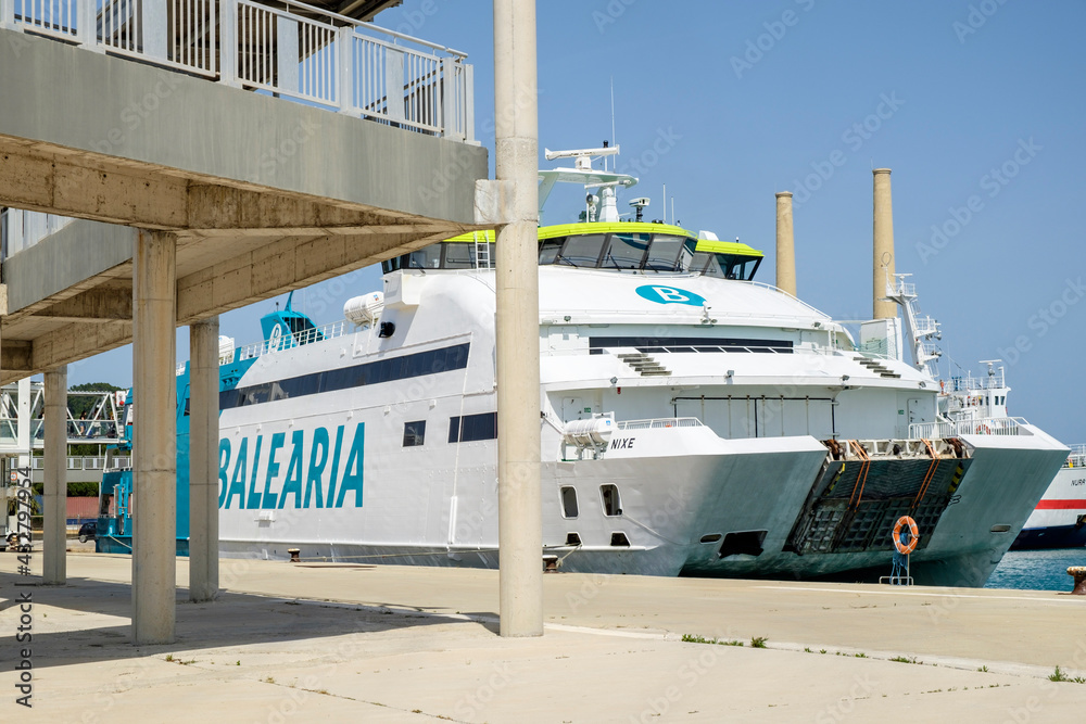 barco Nixe, compañia naviera Balearia, estacion maritima, Puerto de  Alcudia, Mallorca, balearic islands, Spain Stock Photo | Adobe Stock