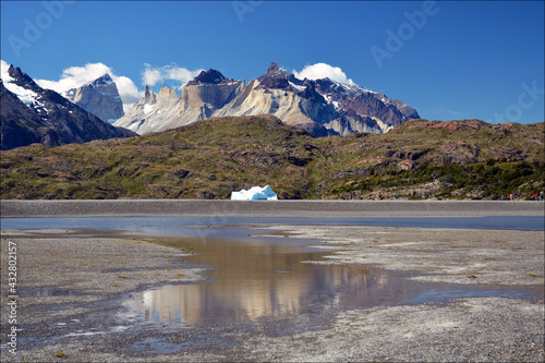 Torres del Paine National Park, lake Grey, Chile © Irina