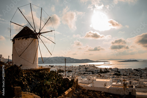 Windmühle in Mykonos am Tag