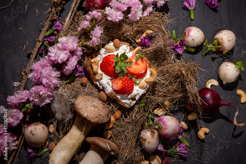 Still life Erdbeere brot