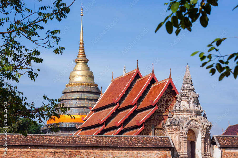 Fototapeta premium Wat Phra That Lampang Luang , Lampang ,Thailand