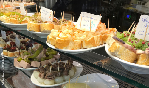 cicchetti local food in venice, italy