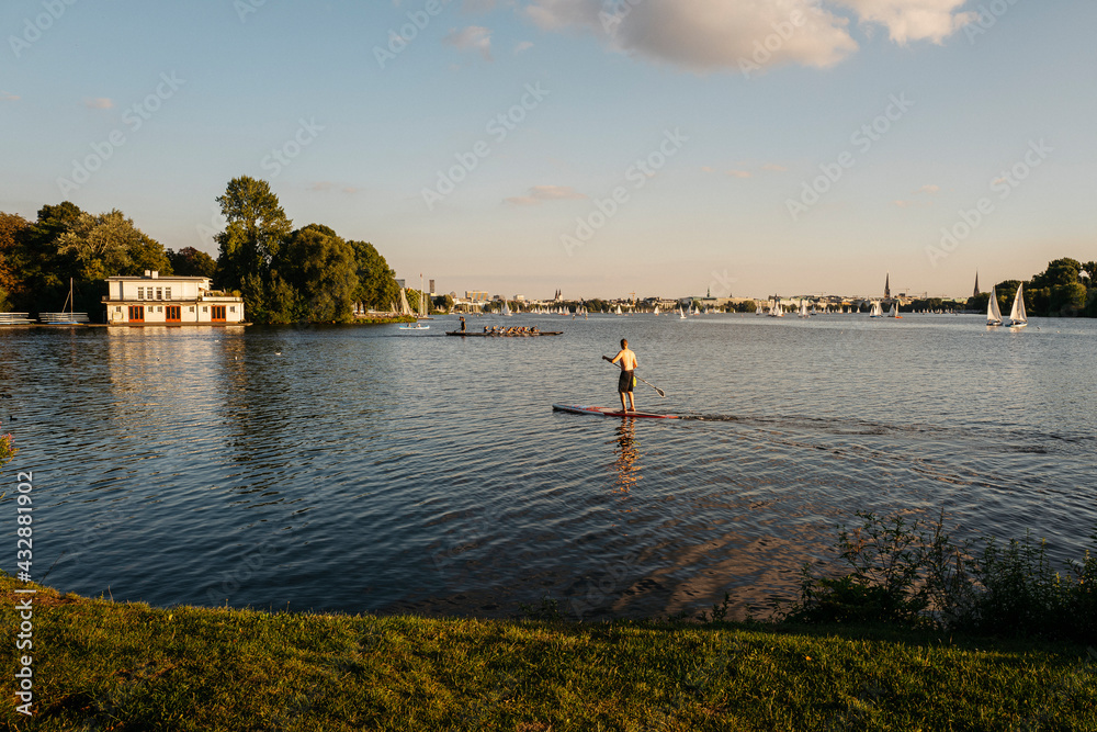 SUP auf der Außenalster 