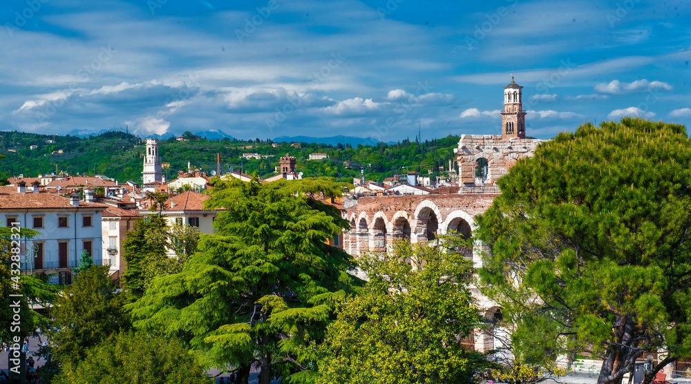 Verona - piazza Brà vista dalla Gran Guardia