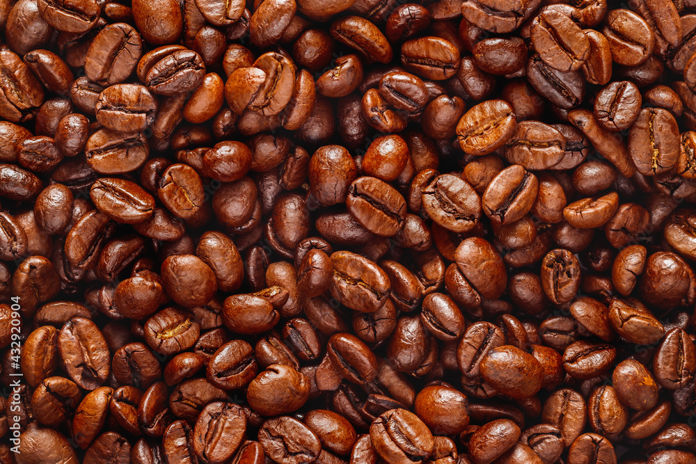 Fototapeta premium Roasted coffee beams background