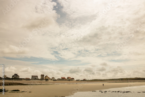 vue sur le village de p  cheurs d Audresselles dans le Pas-de-Calais sur la c  te d Opale en France au bord de la Manche