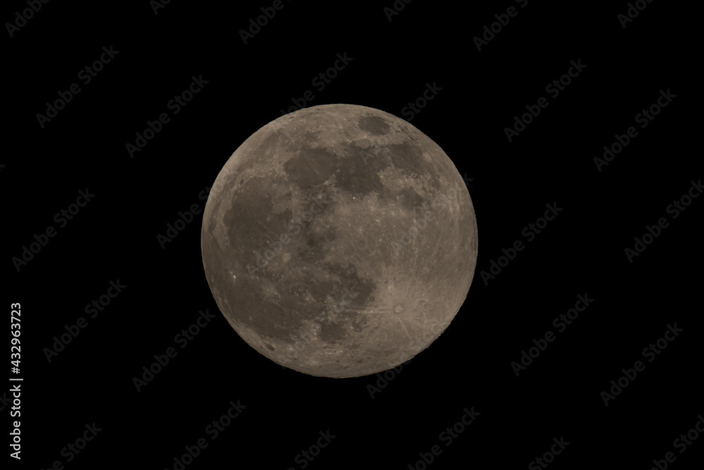 full moon
full moon