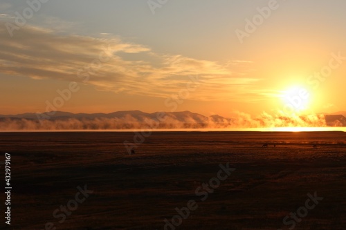 A misty sunrise in Colorado © Ethan